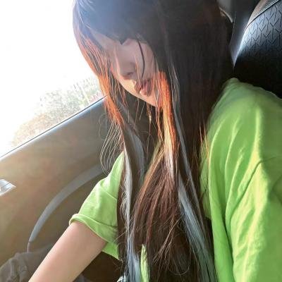 伴游女王